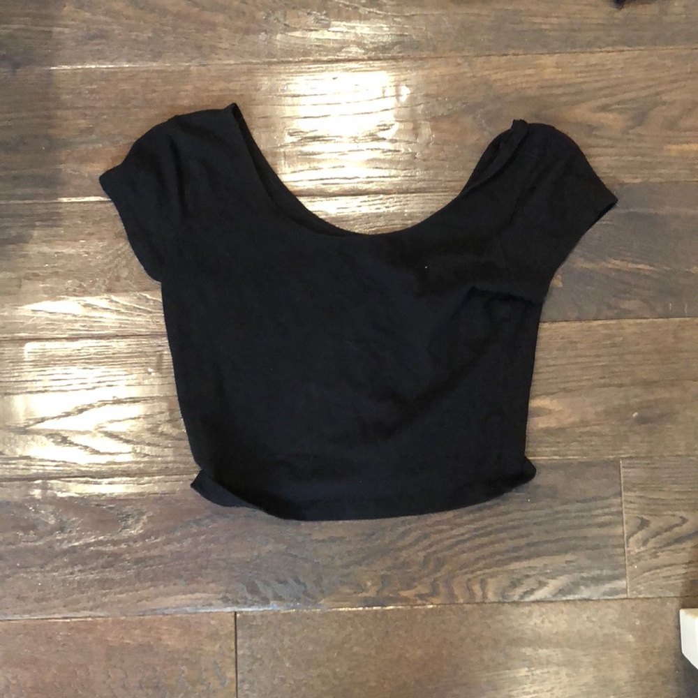 Black off the top shoulder crop top